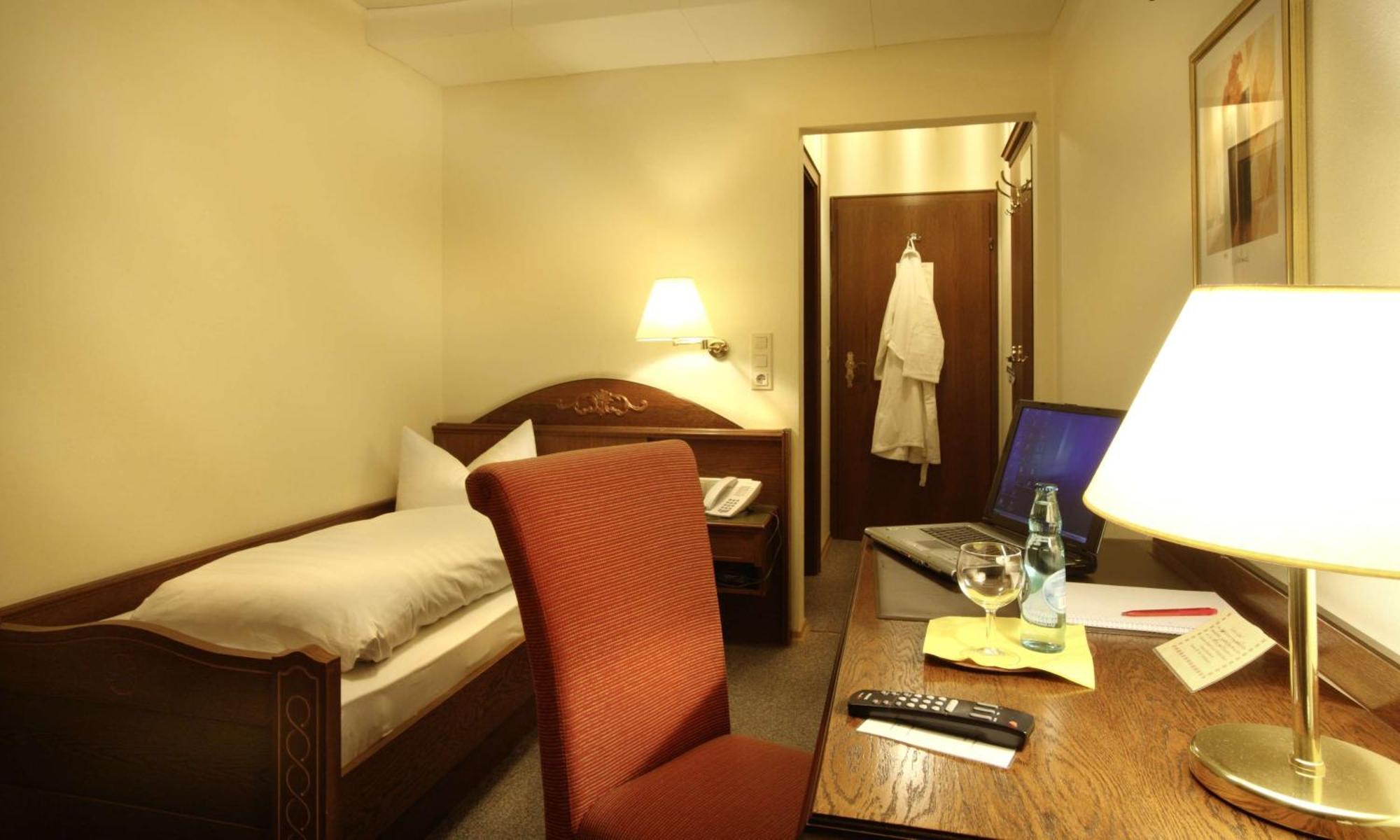 Wellnesshotel Zum Koch Ortenburg Kamer foto