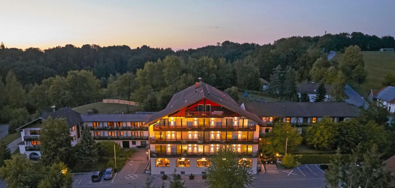 Wellnesshotel Zum Koch Ortenburg Buitenkant foto